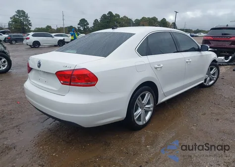 2015 Volkswagen Passat 2.0L Tdi Se z USA, uszkodzony, nr VIN 1VWBV7A37FC093146